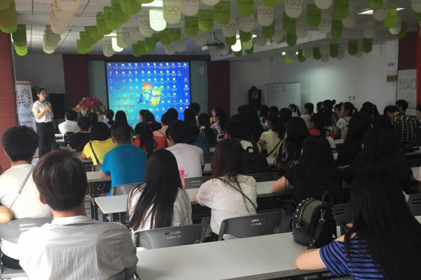 如何选择电子商务香蕉视频在线视频外包公司